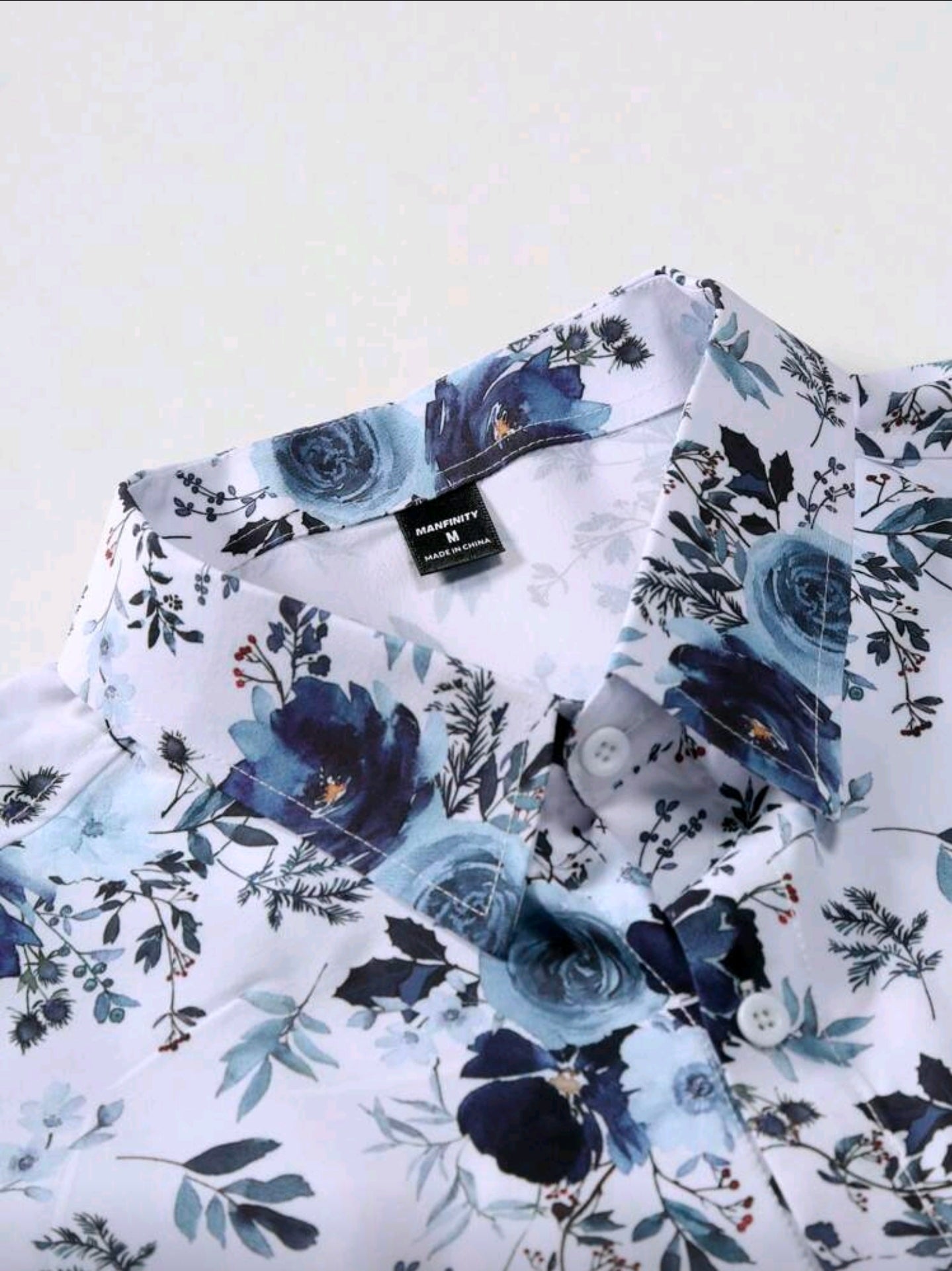 Camisa OH ALPHA “Blue Garden Elegance – Edición Floral Premium” Talla L