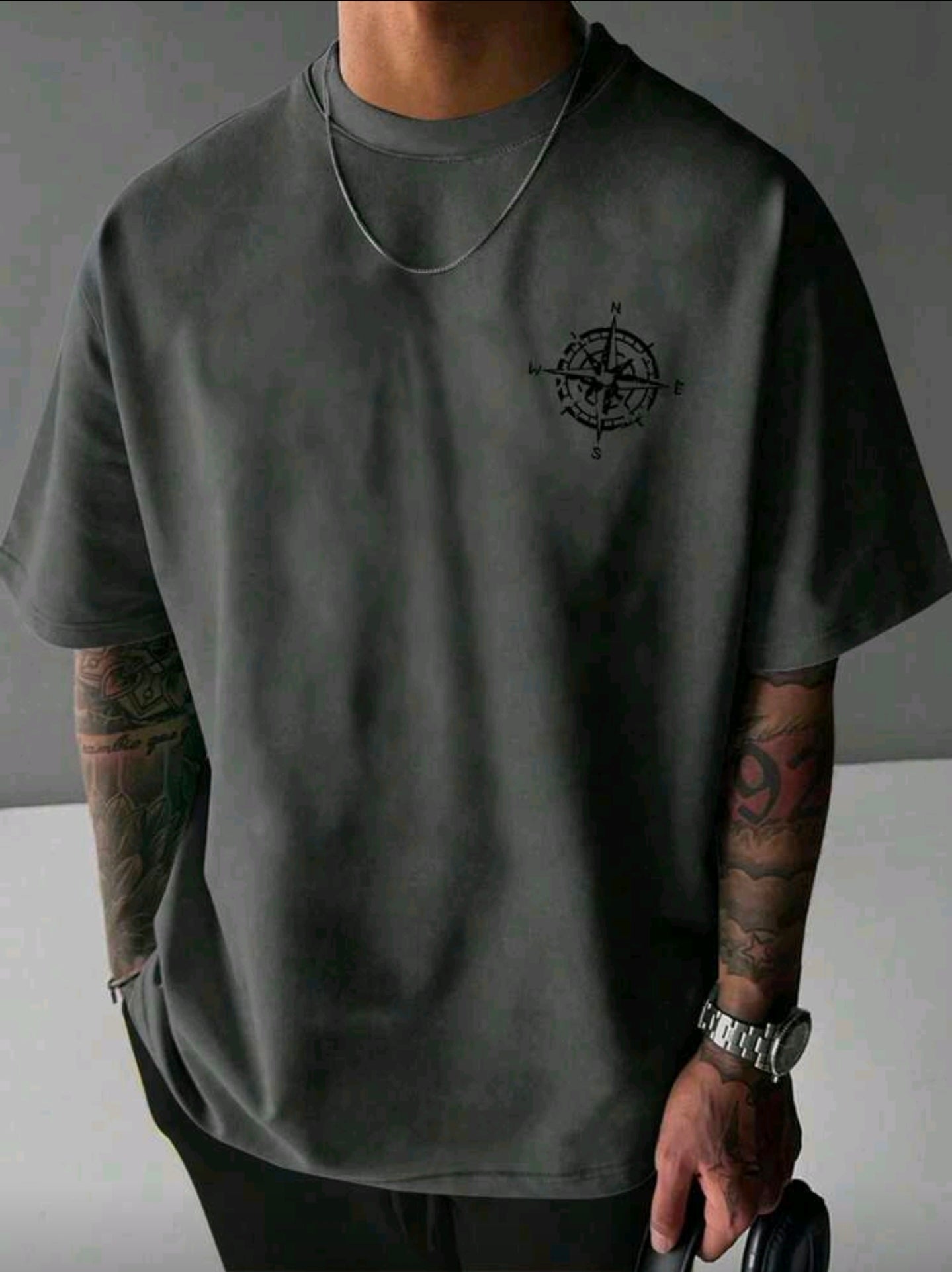 Polera OH ALPHA “Eagle Compass Oversize – Street Vision Edition” (Gris) Talla L