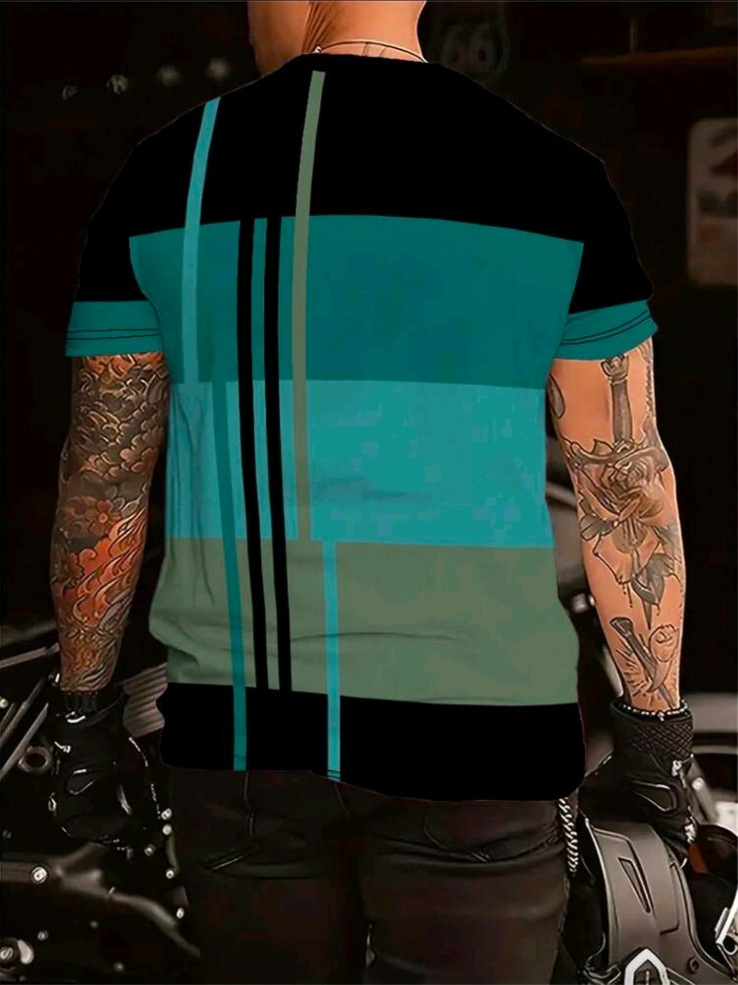 Polera OH ALPHA “3D Urban Stripes” – Diseño Geométrico Multicolor