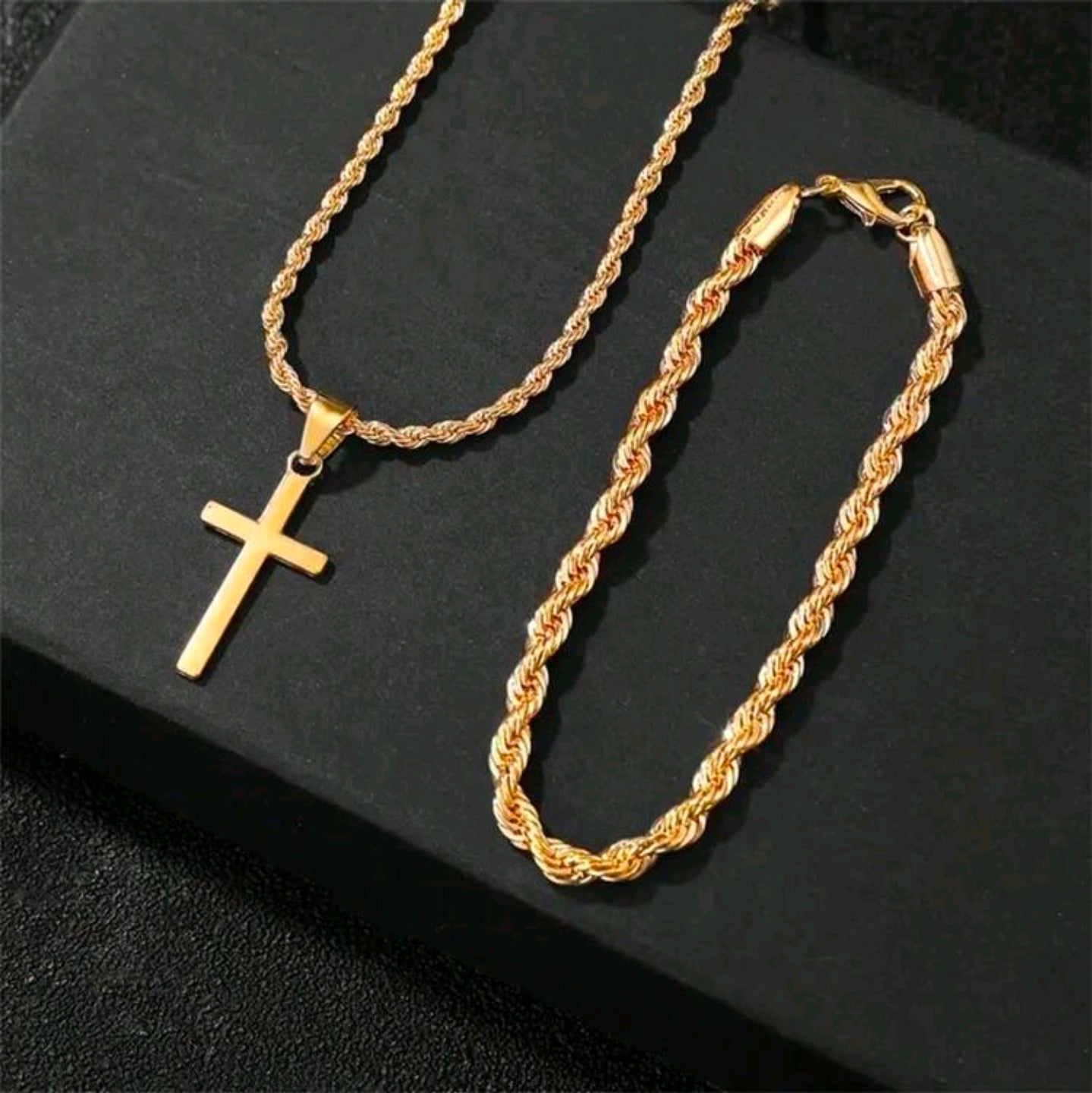 Set Collar + Pulsera Cruz Dorada Minimalista para Hombre – OH ALPHA